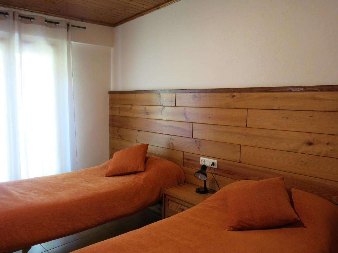 Apartamentos Rurales Les Barnedes Мольо Экстерьер фото